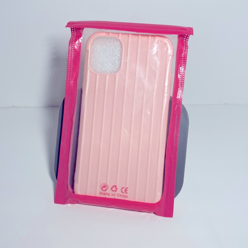 📲 IPHONE 11 PRO SILICONE CASE LIGHT PINK 💕